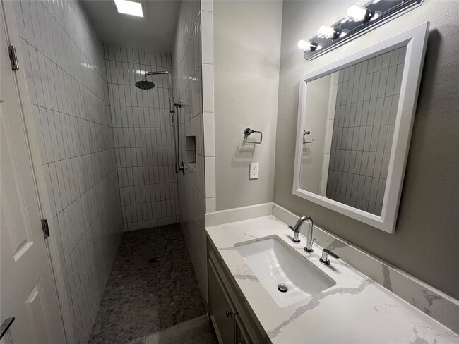 Building Photo - 1516 Park St