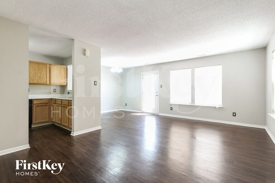 Building Photo - 2733 Redland Ln