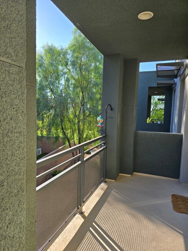 Building Photo - 11272 Gravitation Dr