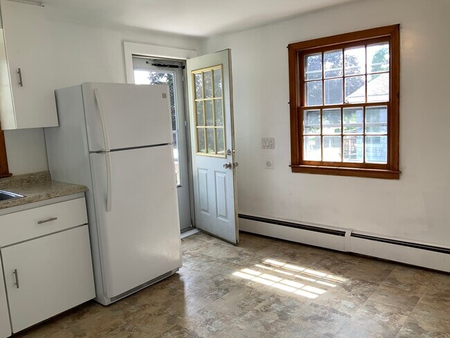 Building Photo - 51 Overlook Rd