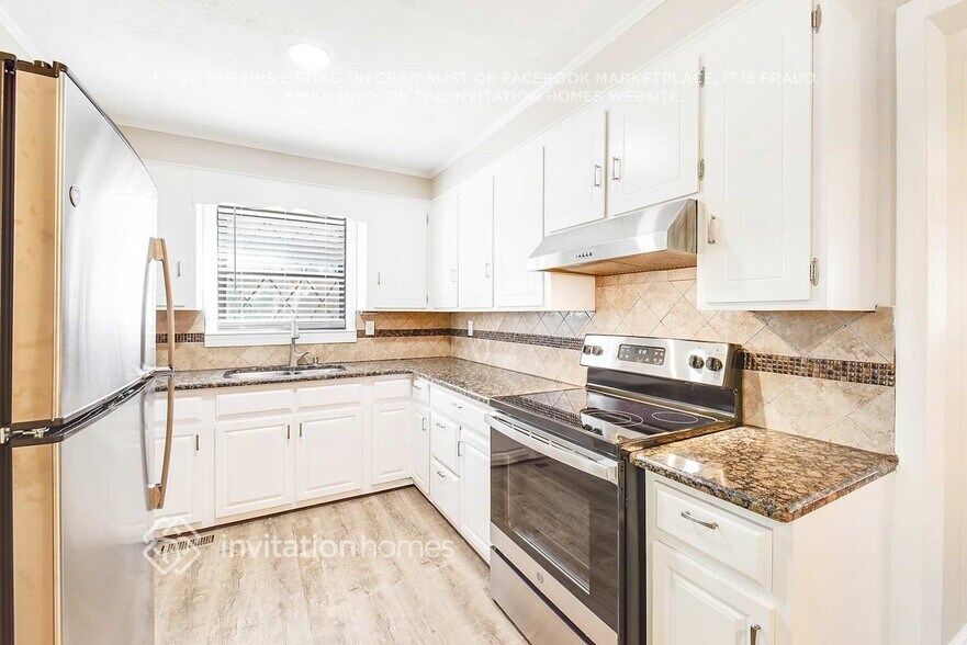 Building Photo - 3938 Somerdale Ln