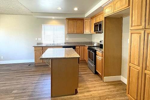 Building Photo - 3036 Greenhall Way