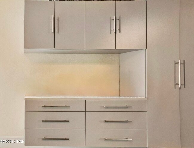 Building Photo - 2501 High Ave