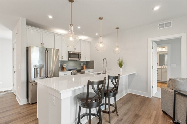 Building Photo - 5326 Old Main St