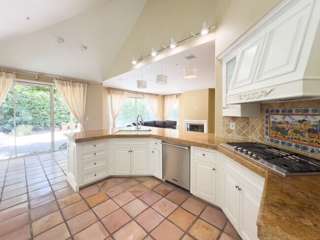 Building Photo - Gorgeous three bedroom North Napa home wit...