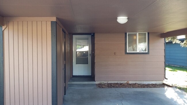 Building Photo - Charming 2 Bedroom Home in Downtown Boise - Off Broadway