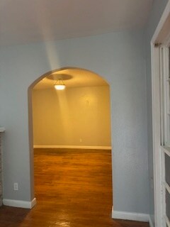 Building Photo - 5042 Ventura Ln