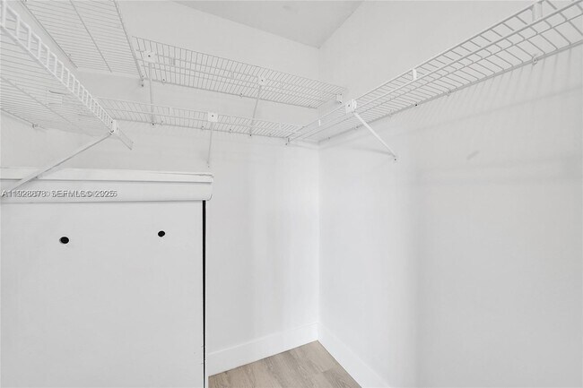 Building Photo - 1200 SW 124th Terrace