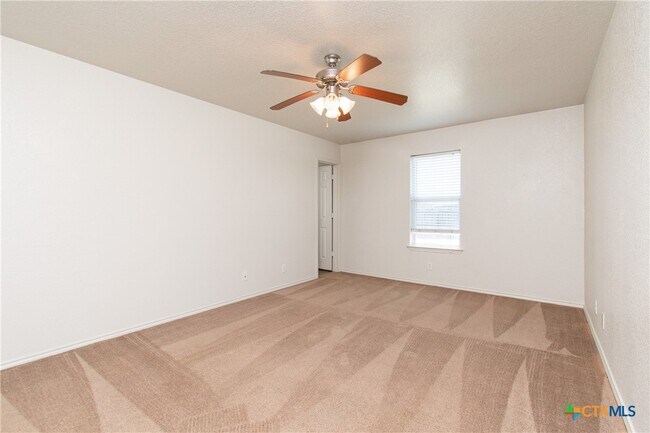 Building Photo - 3902 Bolivar Dr