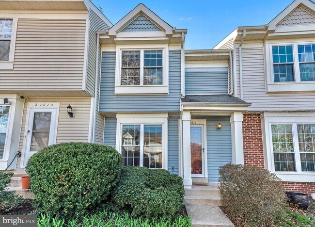 Building Photo - 21673 Hazelnut Square