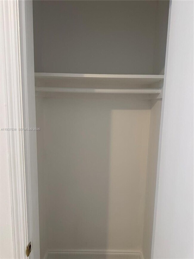 Building Photo - 1027 Euclid Ave