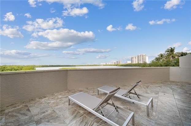 Building Photo - 60 Seagate Dr