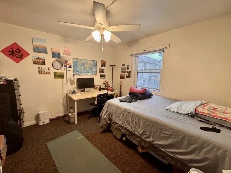 Building Photo - 102 N Lincoln Ave