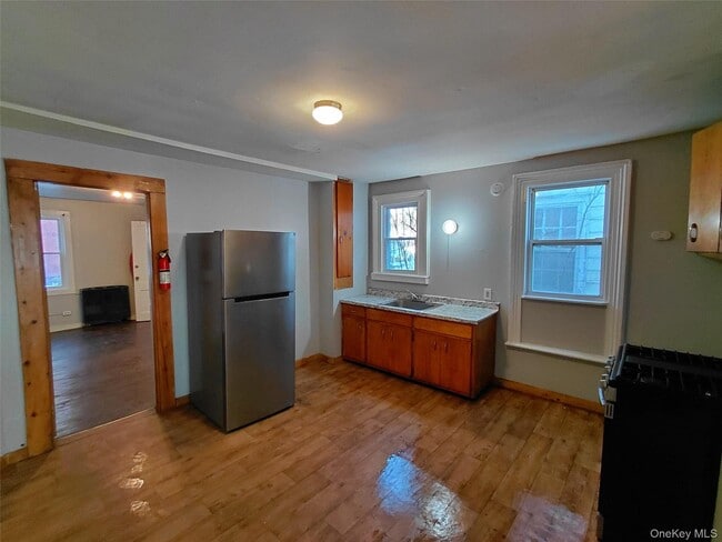 Building Photo - 87 W Pierpont St