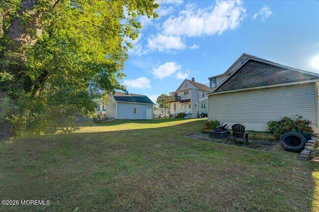 Building Photo - 201 Gatzmer Ave