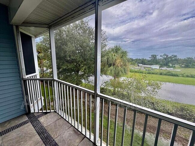 Building Photo - 3921 Cape Haze Dr