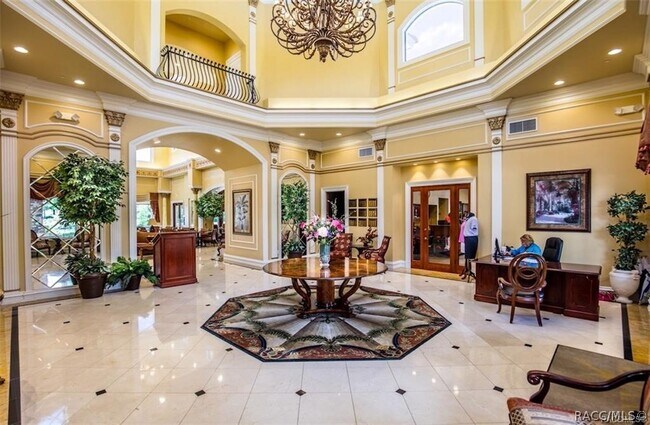 Building Photo - 1124 W Skyview Crossing Dr