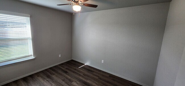 Building Photo - 3 Bedroom 2 Bath Duplex in Copperas Cove V...