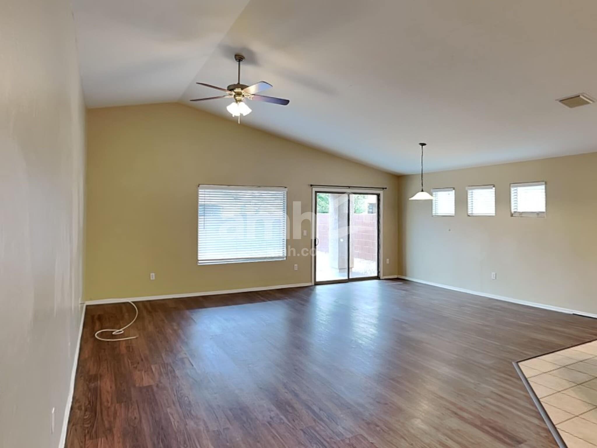 Building Photo - 4013 E Shadow Branch Dr