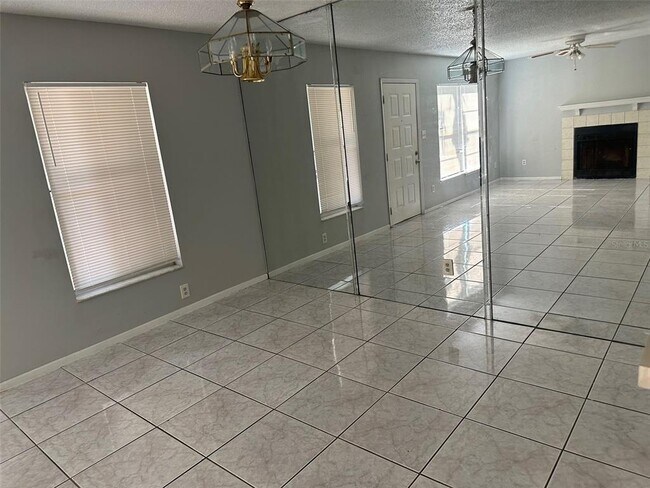 Building Photo - 4830 S Semoran Blvd