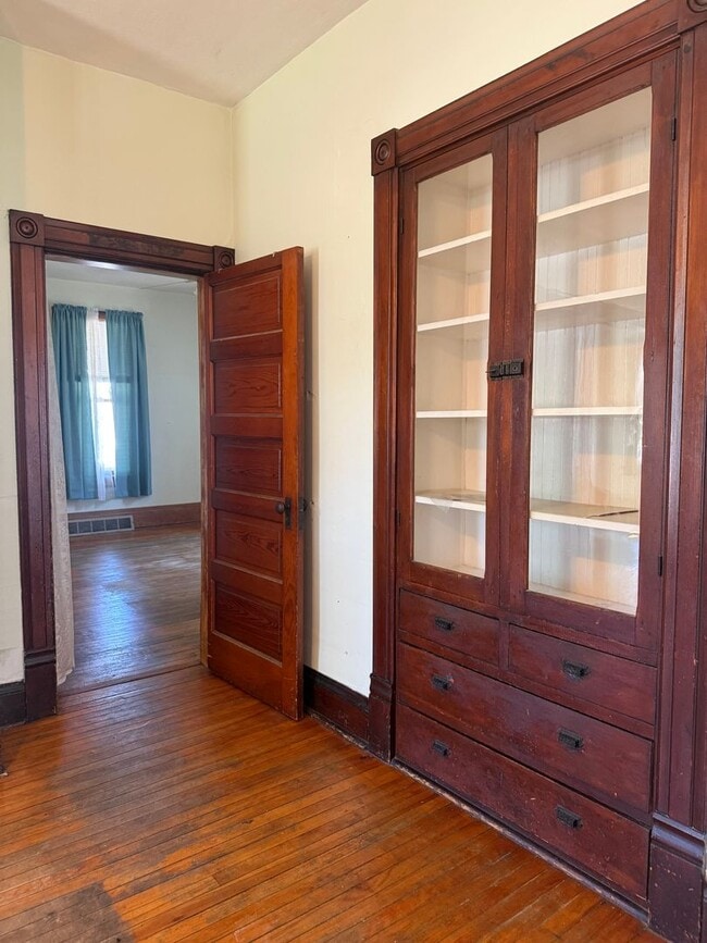 Building Photo - Big Character. Bigger Home in this 4 Bedroom-1 Bathroom charmer