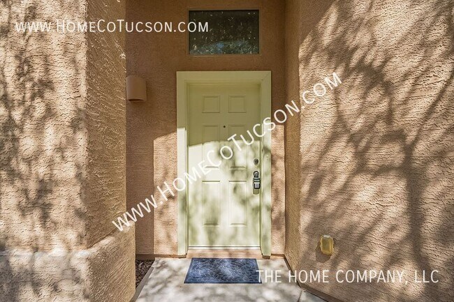 Building Photo - 6645 E Gehrig Ln