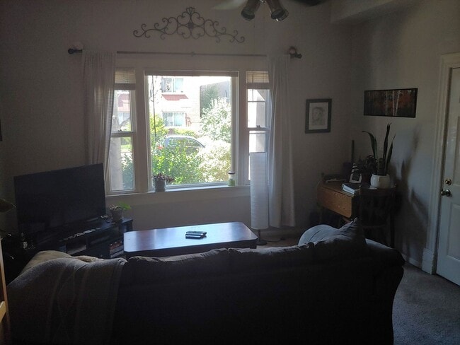 Building Photo - 1334 N Downing St