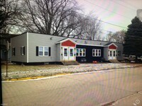 Building Photo - 2 br, 1 bath 4plex - 401 North Dewey Stree...