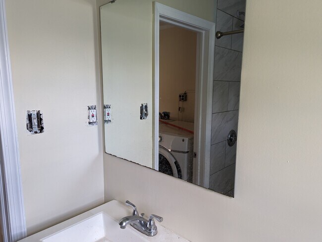 Building Photo - 2006 Telegraph Rd