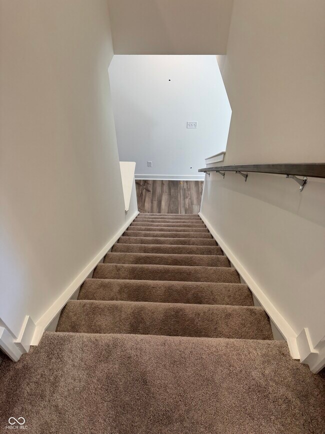 Building Photo - 15203 Farrington Rd