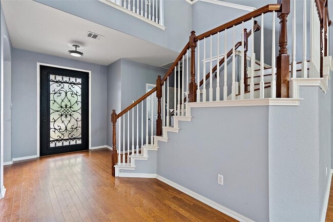 Building Photo - 908 Golden Palomino Ct