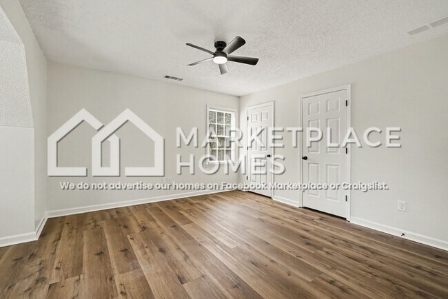 Building Photo - 4713 Shallow Ridge Rd NE