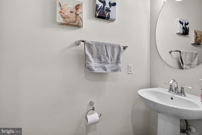 Building Photo - 6157 Posey St