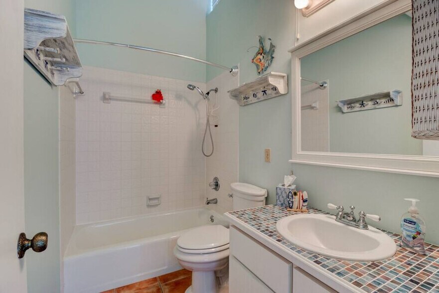 Building Photo - 59 Oceanside Dr