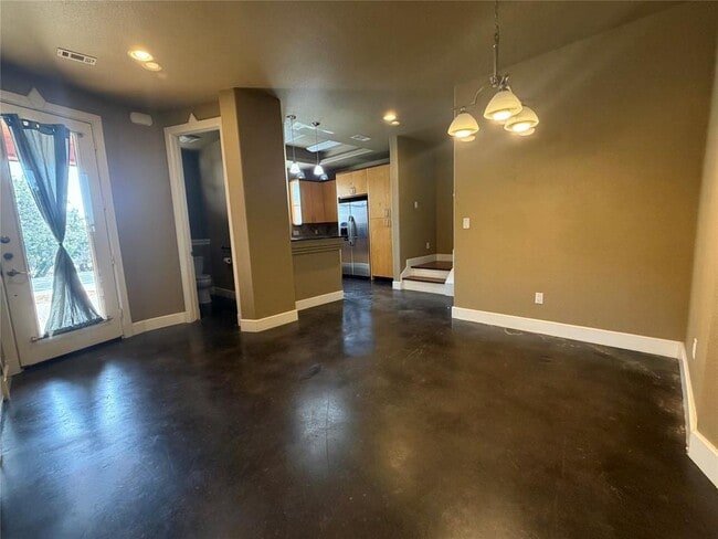 Building Photo - 18800 Venture Dr