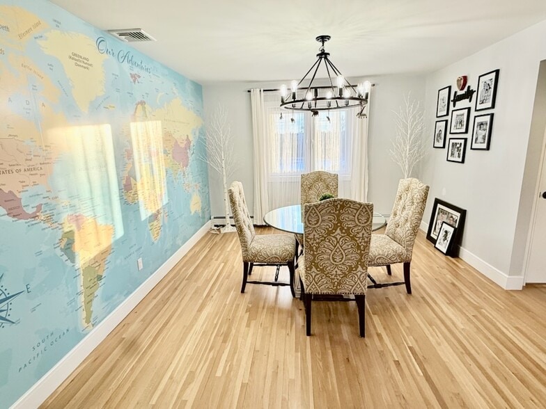 Building Photo - 33 Willow Wood Ct