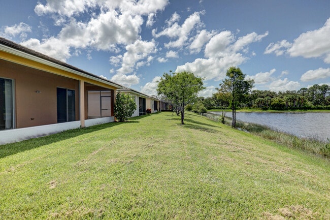 Building Photo - 9516 SW Flowermound Cir