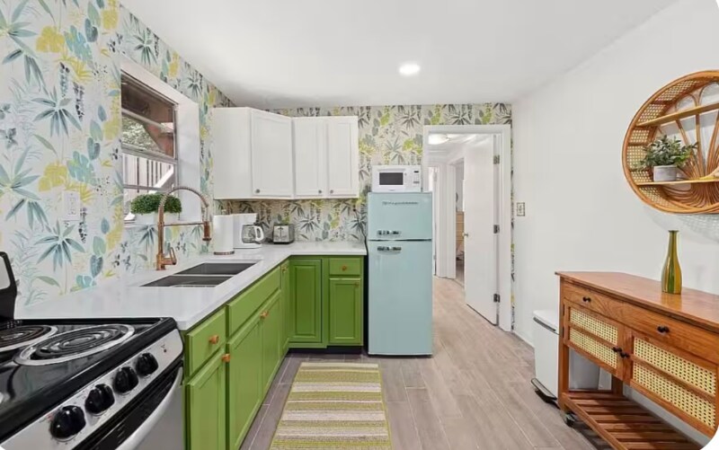 Building Photo - 237 Hibiscus Dr