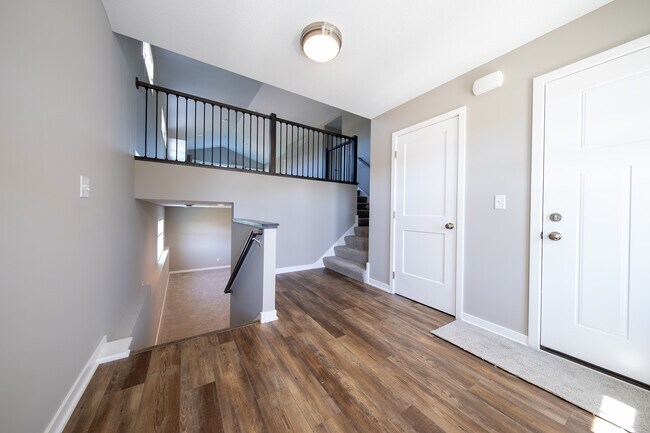 Building Photo - 1121 Dorothy Ln