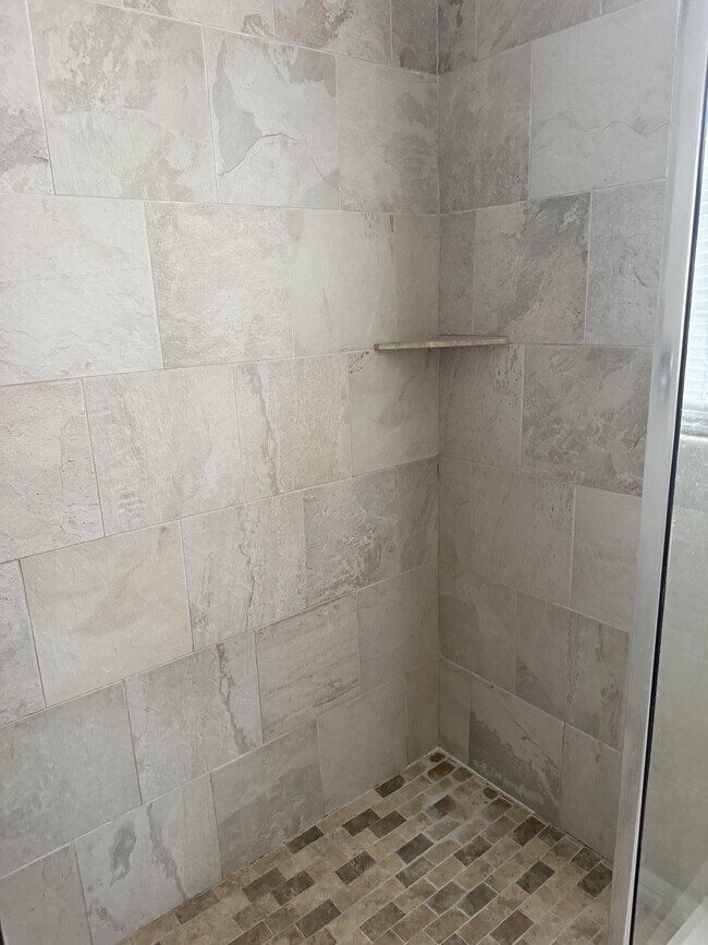 Building Photo - 509 Brightwood Ave