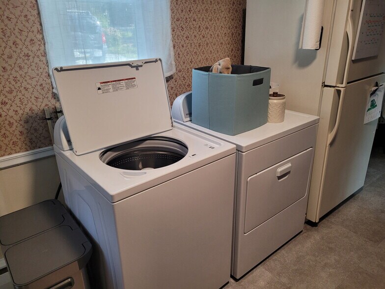 Washer/Dryer conveniently in Kitchen - 115 Whelen Ave