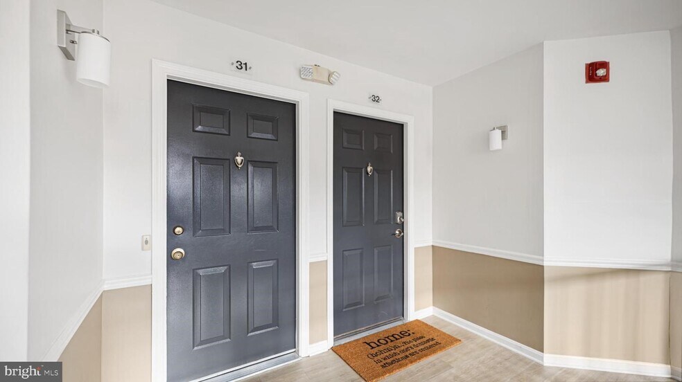 Building Photo - 14226 Jib St