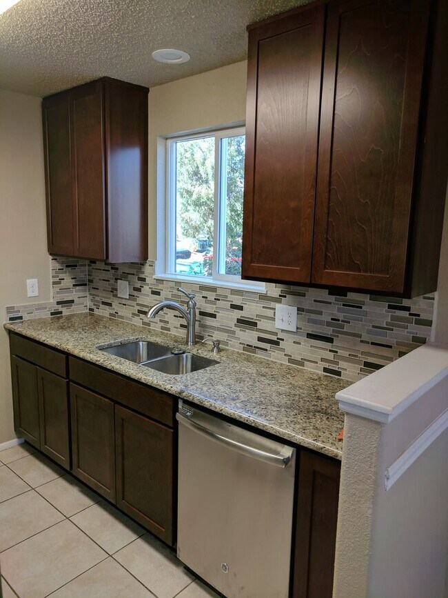 Building Photo - Kearney Street Apts.