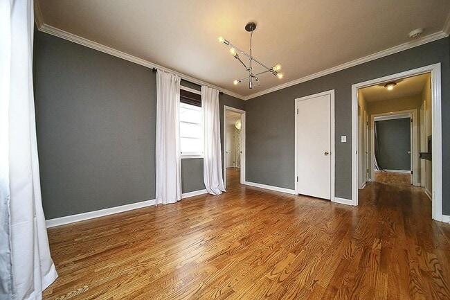 Building Photo - Picture-perfect 3BR/2BA brick bungalow In East Nashville!
