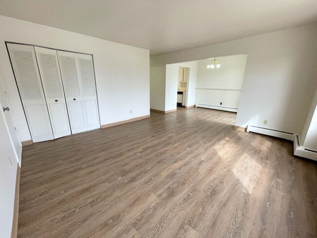 Building Photo - 3909 Malaspina Cir