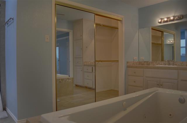 Building Photo - 105 Country Green Ct