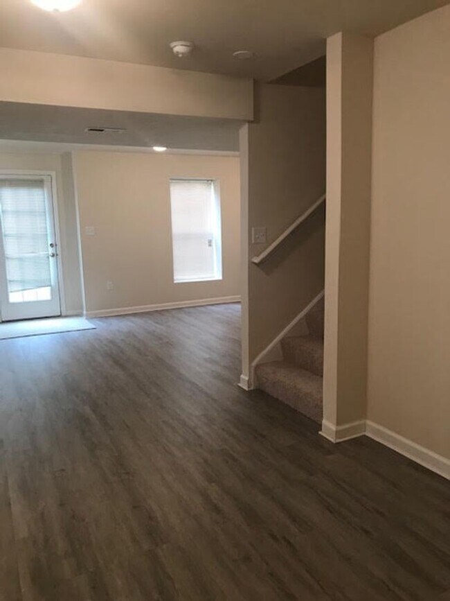 Building Photo - 2025 Germander Way