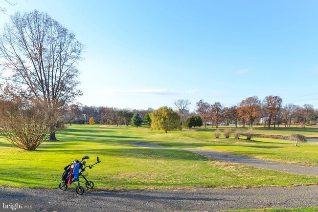 Building Photo - 2916 Bridgehampton Ct