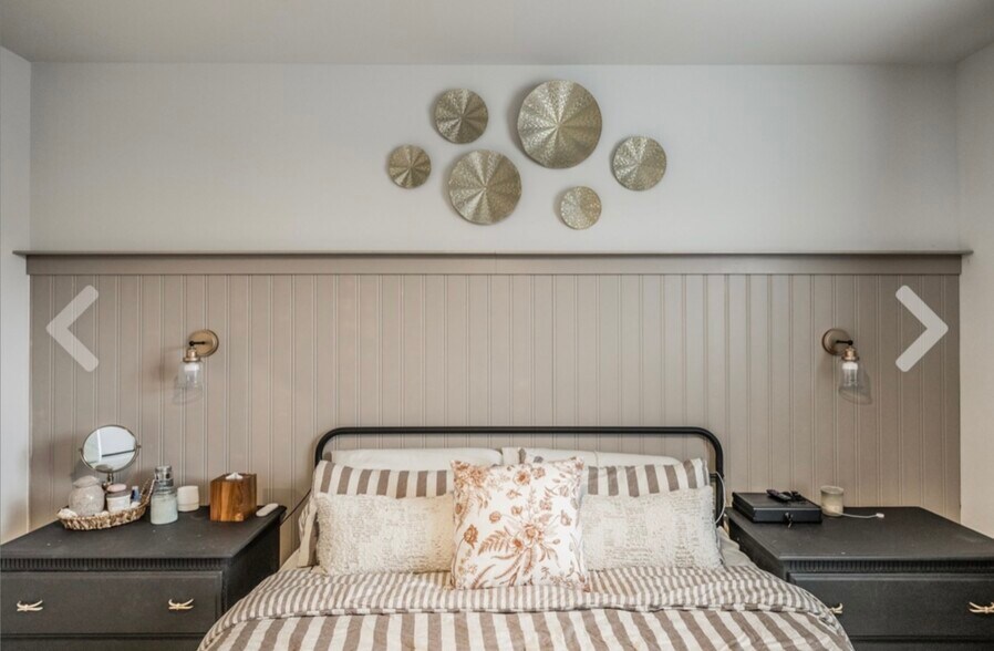 Building Photo - 7355 Lang Ave