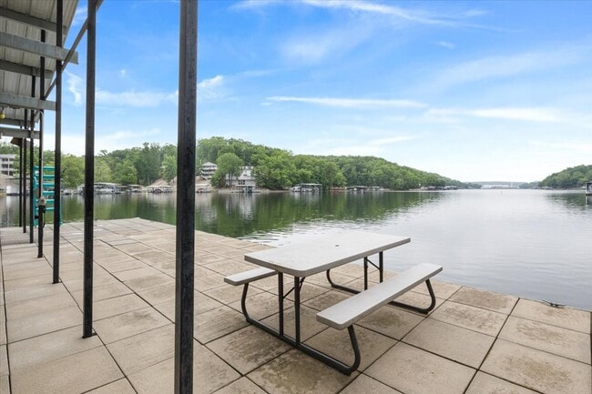 Building Photo - 24 Mimosa Rd